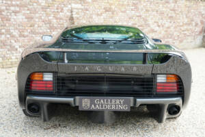 Image 6/50 of Jaguar XJ 220 (1993)