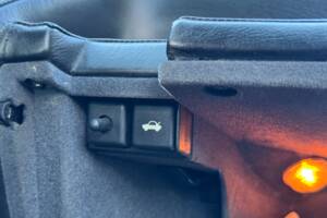 Bild 35/55 von Lancia Thema 8.32 (1991)