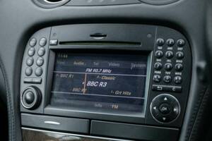 Image 33/41 de Mercedes-Benz SL 63 AMG (2008)