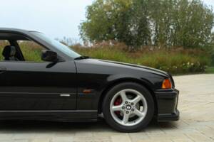 Image 21/50 of BMW 318 (1994)
