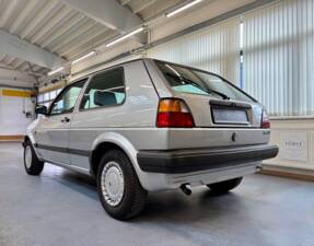 Imagen 4/23 de Volkswagen Golf Mk II 1.3 (1987)