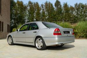 Image 7/50 of Mercedes-Benz C 36 AMG (1995)