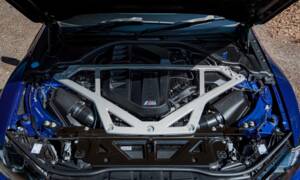 Image 6/47 of BMW M4 CS (2025)