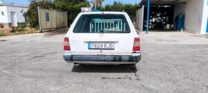 Bild 4/6 von Mercedes-Benz 300 TD (1991)