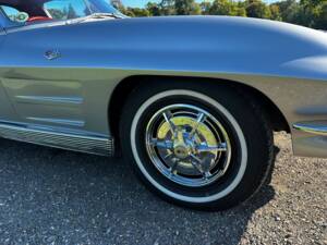 Bild 49/62 von Chevrolet Corvette Sting Ray (1963)