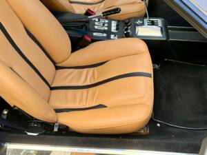 Image 12/50 of Ferrari 308 GTS (1900)