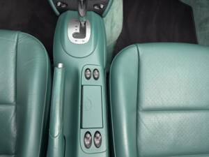 Image 15/23 de Porsche 911 Carrera (2002)