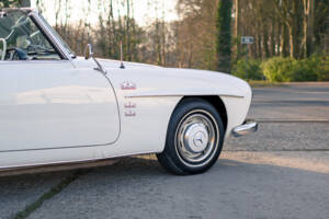 Image 18/42 of Mercedes-Benz 190 SL (1961)