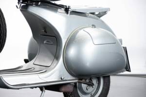 Image 29/45 of Piaggio Vespa 150 (1958)