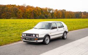 Image 2/48 de Volkswagen Golf Mk II GTi 16V 1.8 (1990)