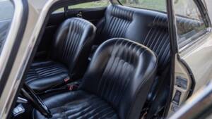 Image 27/54 of Alfa Romeo Giulia GT 1300 Junior (1972)