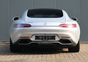 Image 37/56 of Mercedes-AMG GT-S (2017)
