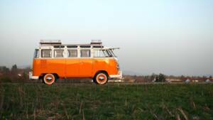 Image 8/26 of Volkswagen T1 Brasil &quot;Samba&quot; (1975)