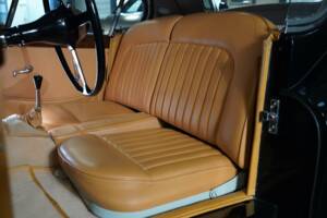 Image 13/22 of Jaguar XK 120 FHC (1960)