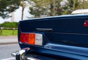 Image 16/26 of Aston Martin V8 EFi Volante (1986)