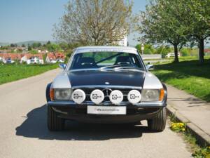 Image 23/26 of Mercedes-Benz 450 SLC (1900)