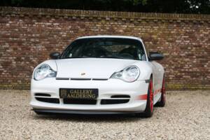 Immagine 8/50 di Porsche 911 GT3 RS (2004)