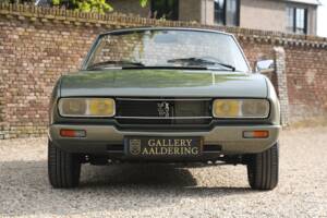 Image 26/50 of Peugeot 504 Convertible (1981)