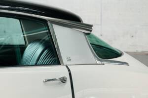 Bild 12/50 von Citroën DS 21 Pallas (1966)