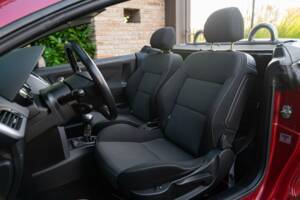 Image 31/50 of Peugeot 207 CC 1.6 VTi (2008)