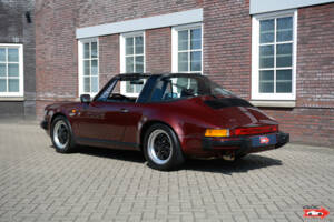 Afbeelding 3/21 van Porsche 911 Carrera 3.2 (1984)