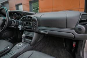 Afbeelding 21/73 van Porsche 911 Carrera 4S (2002)