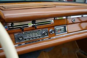 Afbeelding 39/50 van Mercedes-Benz 220 SE b (1964)