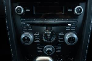 Image 57/83 de Aston Martin V12 Vantage (2009)