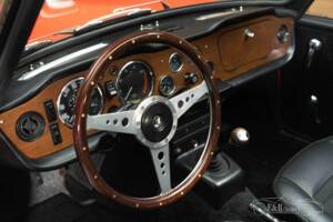 Bild 16/19 von Triumph TR 6 (1971)