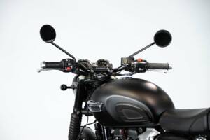 Immagine 11/50 di Triumph DUMMY (2017)