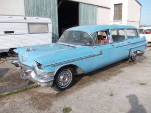 Afbeelding 11/24 van Cadillac 62 Station Wagon (1957)
