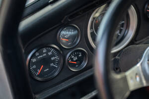 Image 29/38 of Volkswagen Beetle 1302 S (1970)