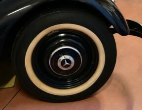 Image 9/50 de Mercedes-Benz 170 V Saloon (1938)