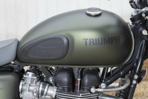 Imagen 24/38 de Triumph Bonneville T100 McQueen (2012)