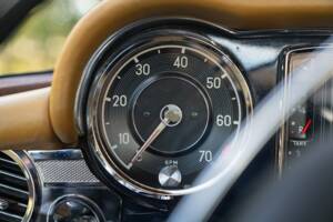 Image 46/50 de Mercedes-Benz 280 SL (1969)