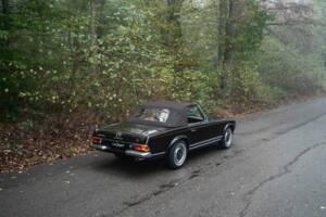 Image 9/28 of Mercedes-Benz 280 SL (1971)
