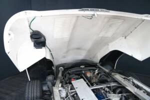 Image 31/49 de Jaguar Type E V12 (1974)