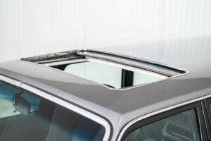 Image 44/50 of Volvo 245 GLE (1982)