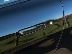 Bild 29/68 von Aston Martin V12 Vantage S (2018)