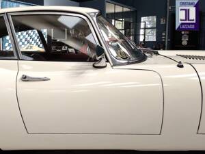 Bild 17/54 von Jaguar E-Type 4.2 (1967)