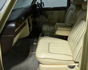 Bild 50/50 von Rolls-Royce Silver Shadow II (1980)