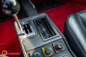 Image 36/49 of Ferrari 208 GTS Turbo (1989)