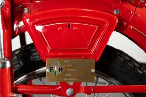 Imagen 48/50 de Moto Guzzi DUMMY (1952)