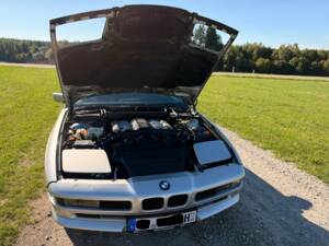 Bild 8/11 von BMW 850i (1991)