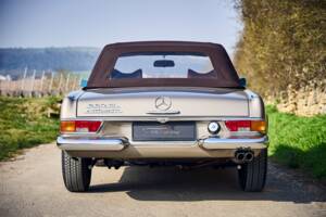Image 10/31 of Mercedes-Benz 280 SL (1969)