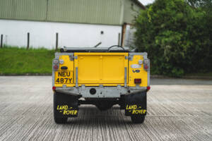 Image 32/98 of Land Rover 109 (1983)