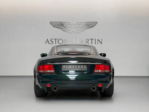 Image 15/43 of Aston Martin V12 Vanquish (2003)