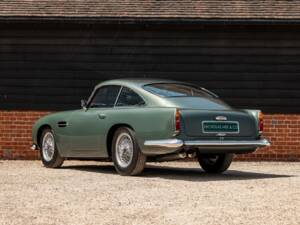 Image 11/42 de Aston Martin DB 4 GT (1959)