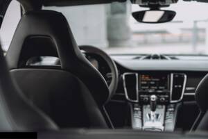 Immagine 19/19 di Porsche Panamera GTS (2014)