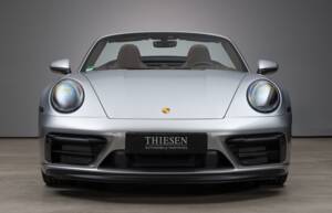 Image 9/31 de Porsche 911 Carrera 4 GTS (2024)